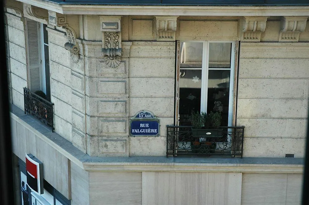 Korner Montparnasse Hotel